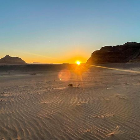 Wadi Rum Stargazing Camp Exteriör bild