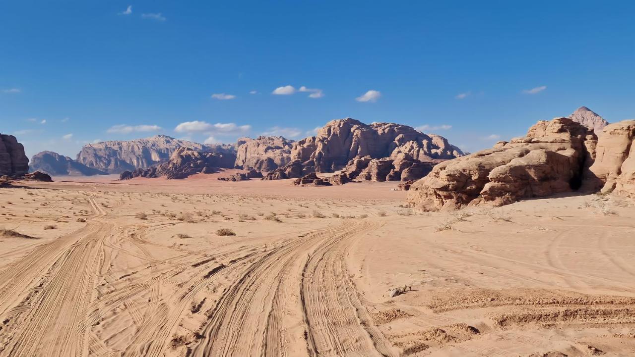 Wadi Rum Stargazing Camp Exteriör bild