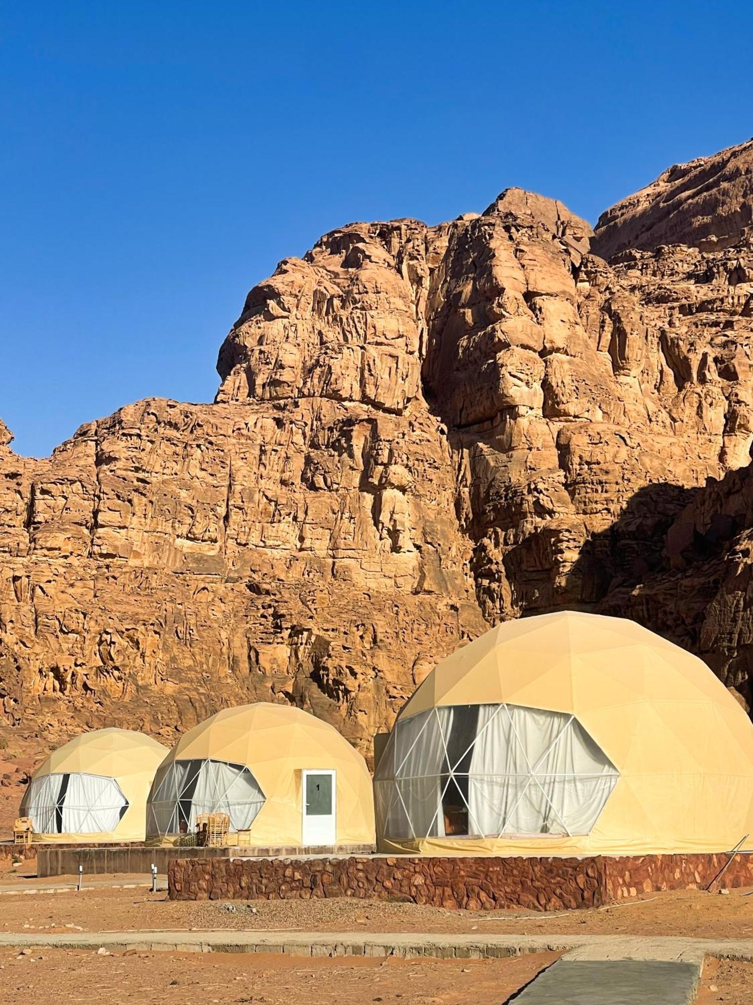 Wadi Rum Stargazing Camp Exteriör bild